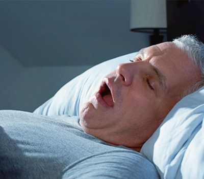 أعراض ضيق التنفس في الليل الشخير عند النوم