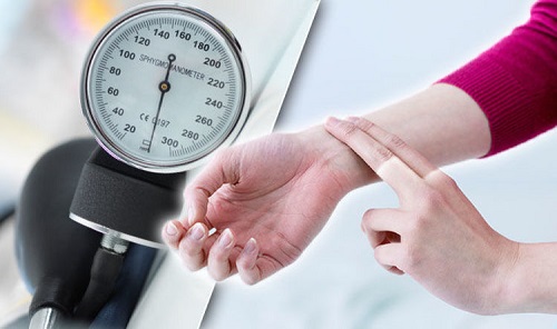 قياس ضغط الدم بدون جهاز